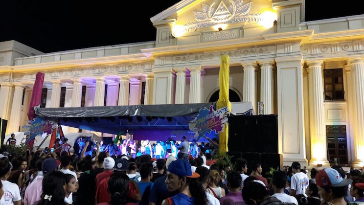 Miles participaron en zumbat&oacute;n y concierto para celebrar aniversario de la JS19 de Julio
