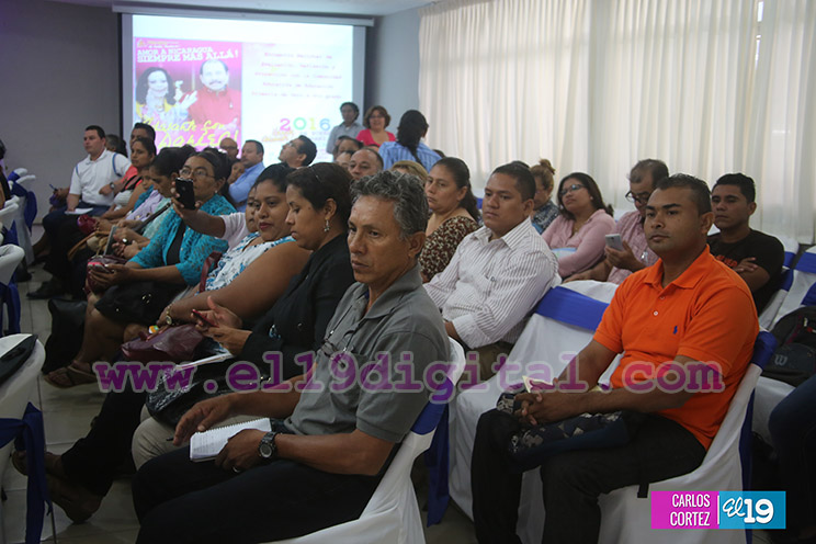 Comunidad educativa identifica desafíos y asume nuevos compromisos para fortalecer calidad de la enseñanza