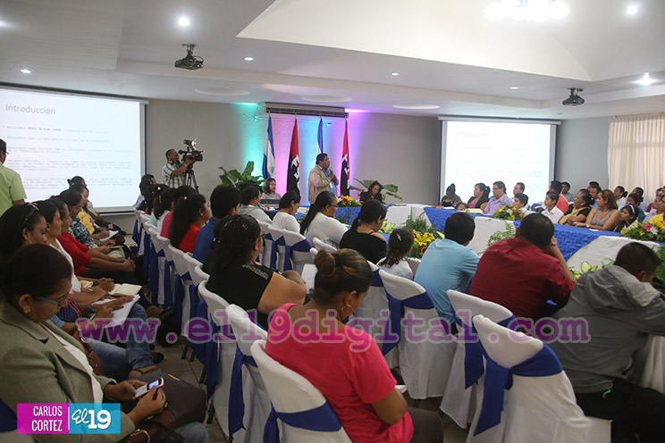 Comunidad educativa identifica desafíos y asume nuevos compromisos para fortalecer calidad de la enseñanza