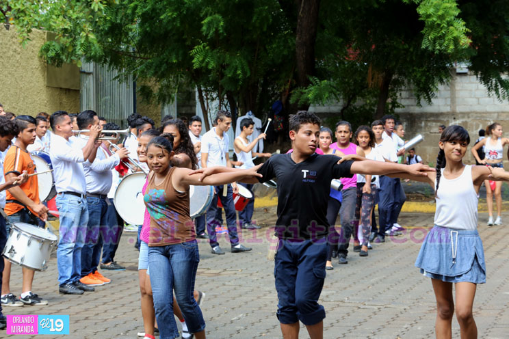 Bandas e gimnasias r&iacute;tmicas se preparan para desfiles patrios