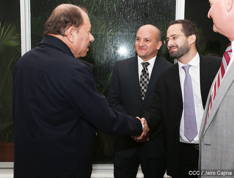 Presidente Daniel se re&uacute;ne con vicepresidente de Cargill y representantes de AMCHAM
