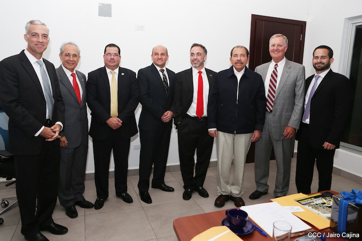 Presidente Daniel se re&uacute;ne con vicepresidente de Cargill y representantes de AMCHAM