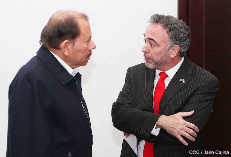 Presidente Daniel se re&uacute;ne con vicepresidente de Cargill y representantes de AMCHAM