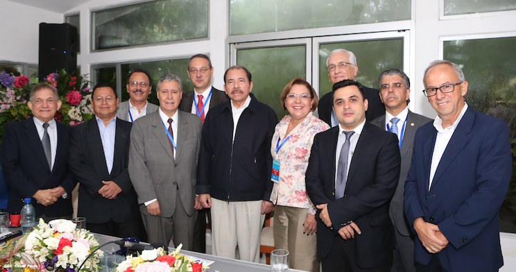Presidente Daniel se re&uacute;ne con representantes de la Red Centroamericana de Microfinanzas