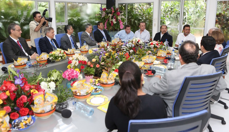 Presidente Daniel se re&uacute;ne con representantes de la Red Centroamericana de Microfinanzas