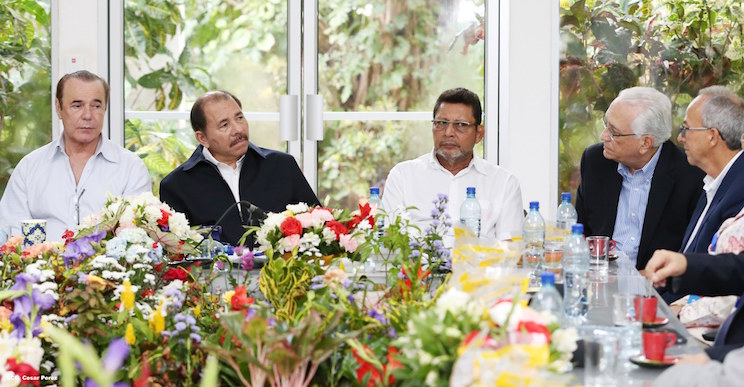 Presidente Daniel se re&uacute;ne con representantes de la Red Centroamericana de Microfinanzas