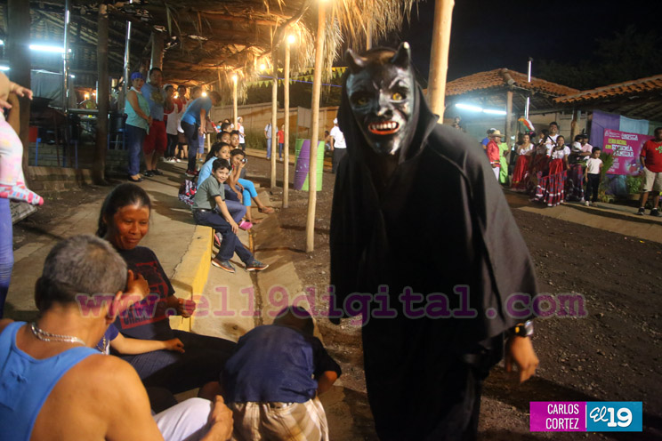 Colorido y tradici&oacute;n en la Feria Agostina del Parque Nacional de Ferias