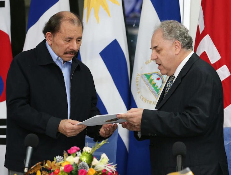 Embajadores