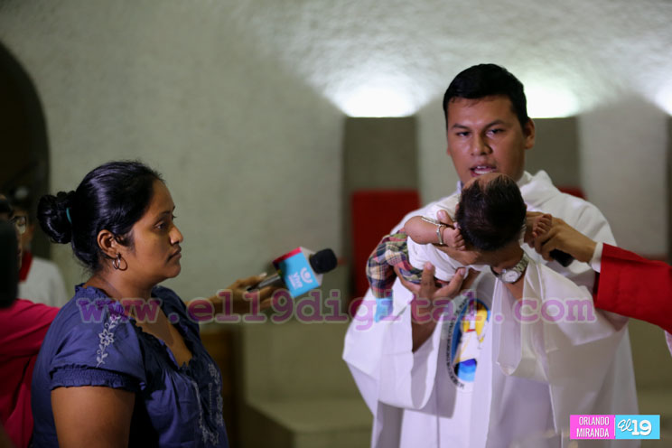 Presentan ante el Sant&iacute;simo a Betzael Orozco Flores
