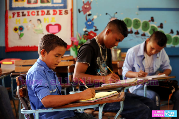Secundaria a distancia en el Campo