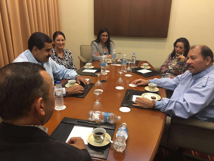 Daniel y Rosario sostuvieron encuentro con el Presidente Nicol&aacute;s Maduro