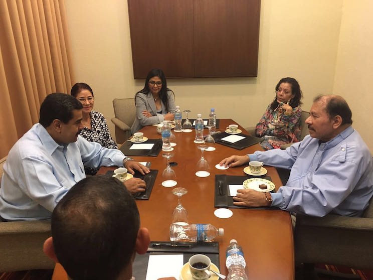 Daniel y Rosario sostuvieron encuentro con el Presidente Nicol&aacute;s Maduro