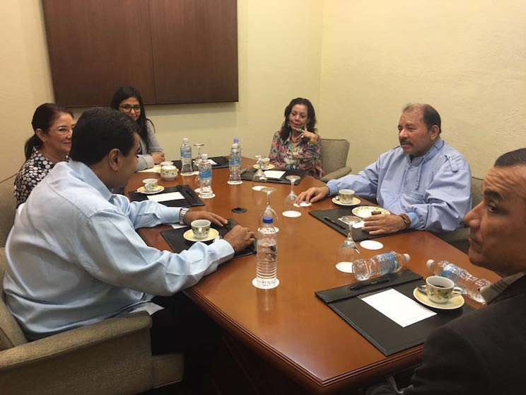 Daniel y Rosario sostuvieron encuentro con el Presidente Nicol&aacute;s Maduro