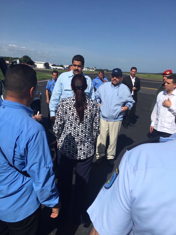 Despedida a Nicol&aacute;s Maduro en Aeropuerto Augusto C. Sandino