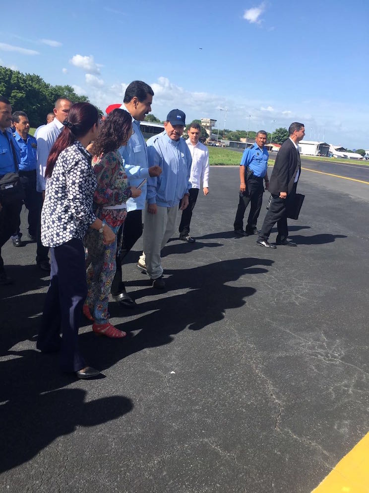 Despedida a Nicol&aacute;s Maduro en Aeropuerto Augusto C. Sandino