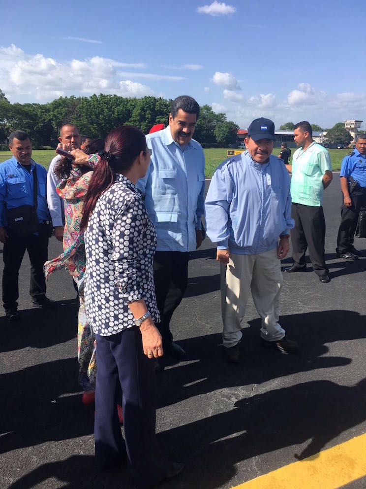 Despedida a Nicol&aacute;s Maduro en Aeropuerto Augusto C. Sandino