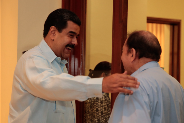 Saludo de Nicol&aacute;s Maduro al Comandante Daniel Ortega