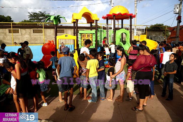 Continúan celebrando en parques de Managua el Día del Estudiante