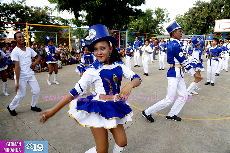 Continúan celebrando en parques de Managua el Día del Estudiante