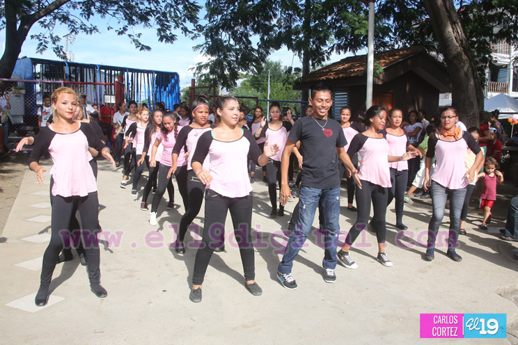 Capitalinos celebran con alegría y compromiso el Día de los Estudiantes