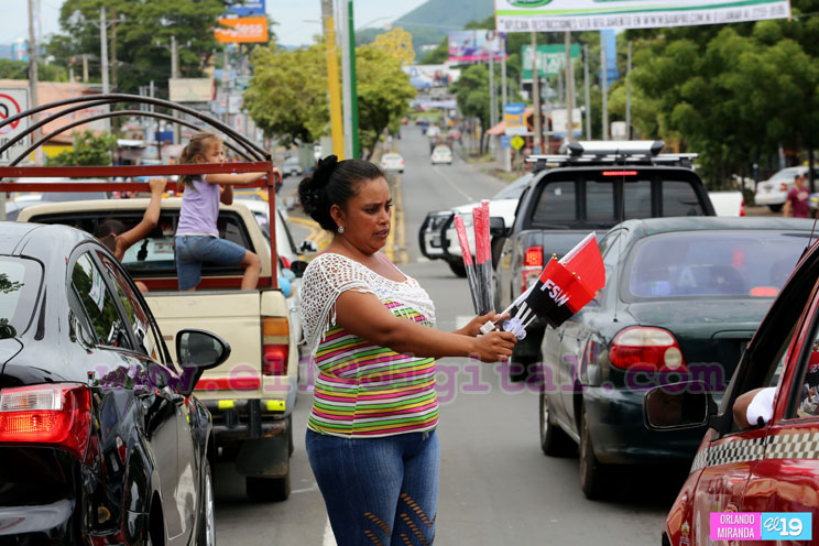 Comerciantes reportan buenas ventas este 19 de Julio
