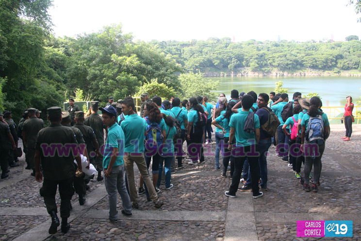 Militares, estudiantes y ambientalistas se unen para cuidar Tiscapa