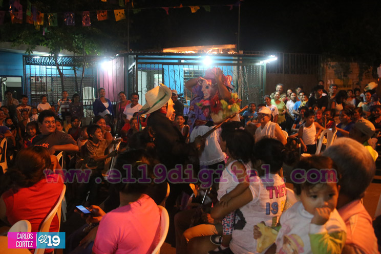 Familias celebran alegres vigilias en víspera del 19 de Julio