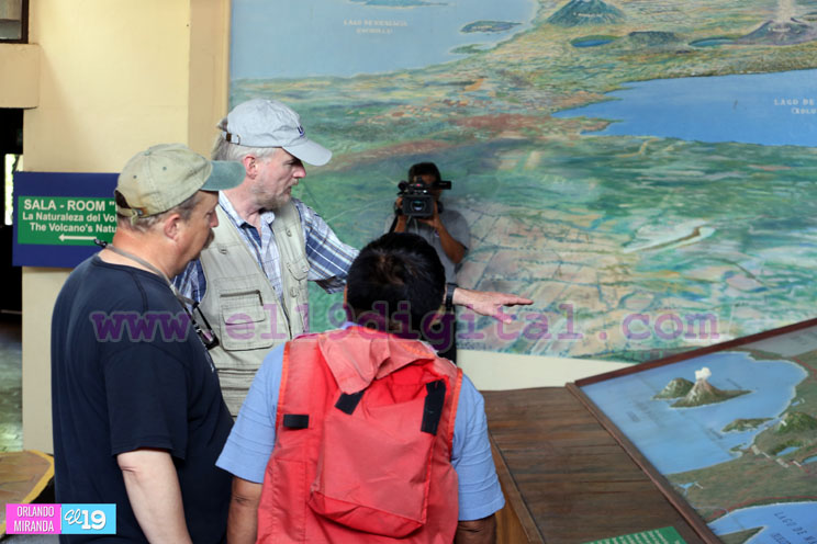 Especialistas del USGS recorren volc&aacute;n Masaya
