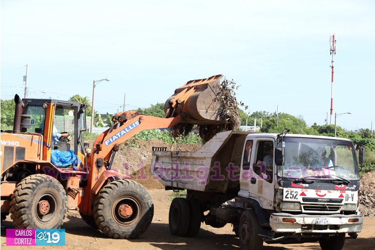 Alcald&iacute;a de Managua desarrolla jornada de limpieza en el Cementerio Milagro de Dios