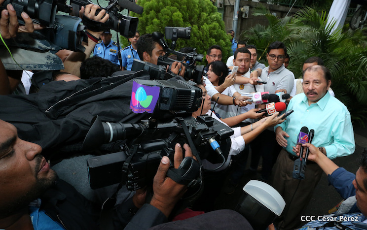 Daniel y Rosario participan del proceso de verificaci&oacute;n ciudadana en Nicaragua