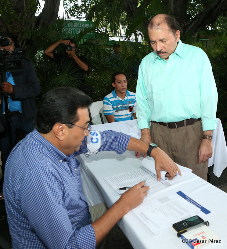 Daniel y Rosario participan del proceso de verificaci&oacute;n ciudadana en Nicaragua