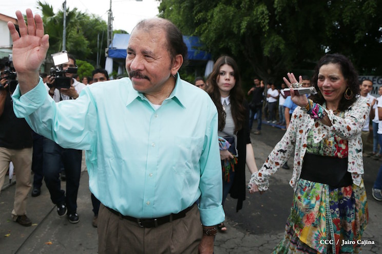 Daniel y Rosario participan del proceso de verificaci&oacute;n ciudadana en Nicaragua