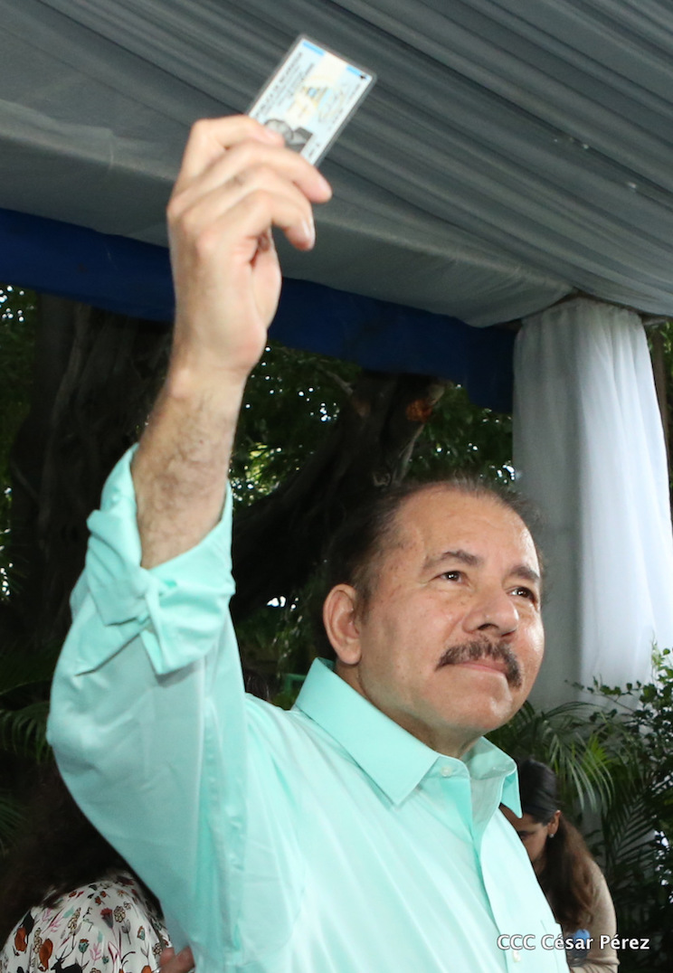 Daniel y Rosario participan del proceso de verificaci&oacute;n ciudadana en Nicaragua