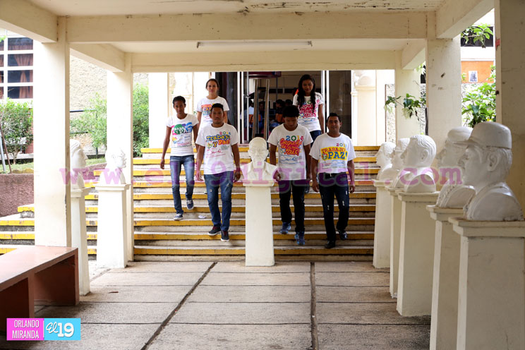 Carlos Fonseca vive en los deseos de más y mejor educación en Nicaragua