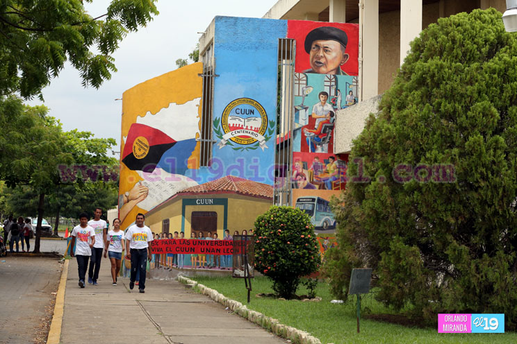 Carlos Fonseca vive en los deseos de más y mejor educación en Nicaragua