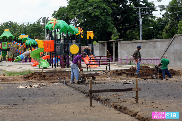 Carlos Fonseca vive en los deseos de más y mejor educación en Nicaragua