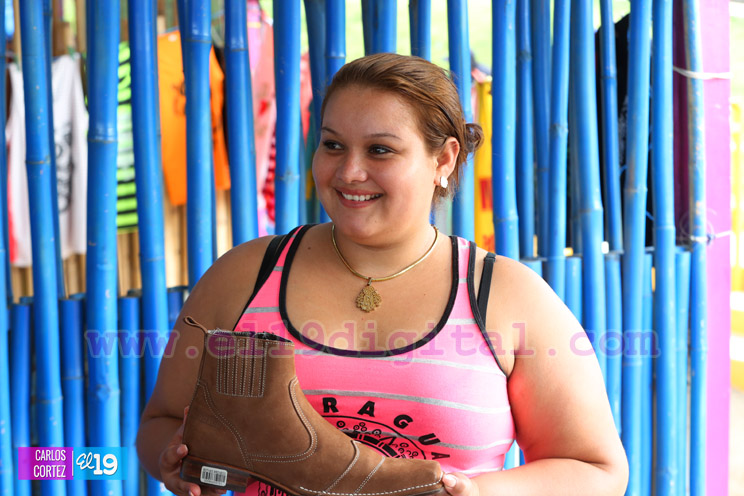 Parque de Ferias dedic&oacute; espacio a la Zapater&iacute;a, Talabarter&iacute;a y Costura Nicarag&uuml;ense