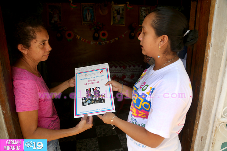 Títulos de propiedad llevan tranquilidad a las familias nicaragüenses
