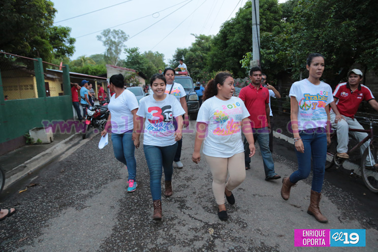 Acompa&ntilde;amiento solidario a familias de Chinandega