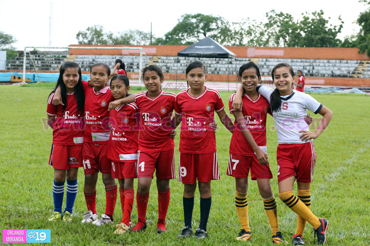 Ni&ntilde;as se preparan para representar a Nicaragua en Juegos Escolares Centroamericanos