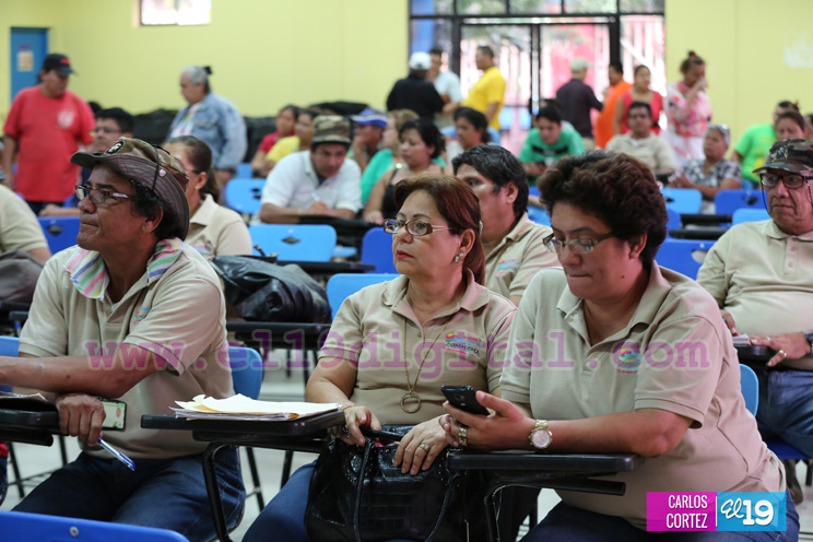 Comerciantes del Mercado Oriental participan de asambleas de reflexi&oacute;n