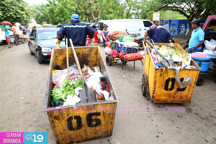 Comerciantes del Roberto Huembes comprometidos con manejo responsable de la basura