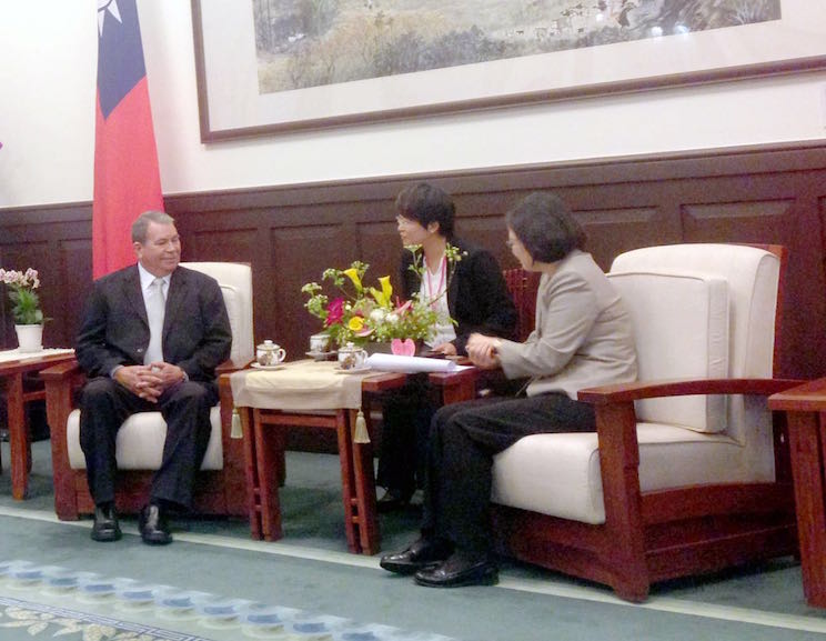 Vicepresidente Halleslevens es recibido por nueva presidenta de Taiw&aacute;n, Tsai Ing-wen