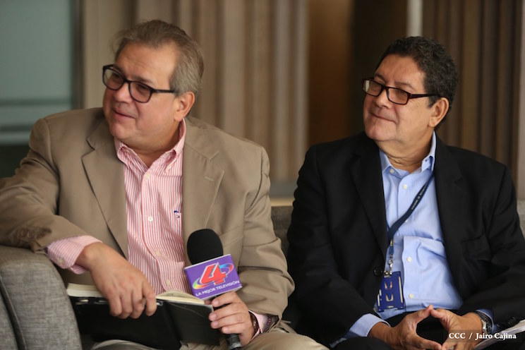 Alberto Mora y Juan Jos&eacute; Lacayo