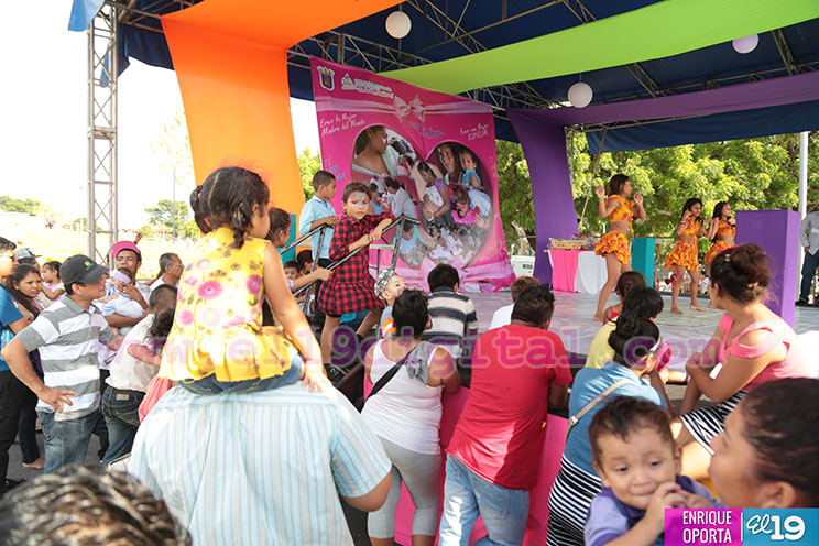 Alcaldía festeja a lo grande a las madres
