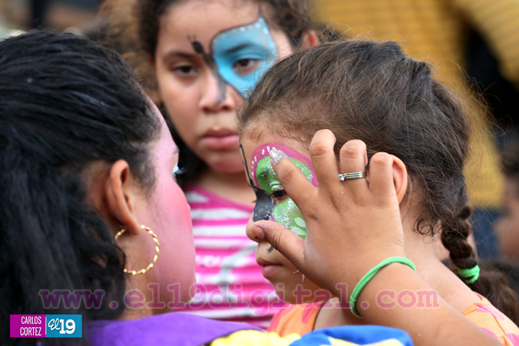 Colorida y pintoresca jornada en honor a las madres en parque Los Mara&ntilde;ones