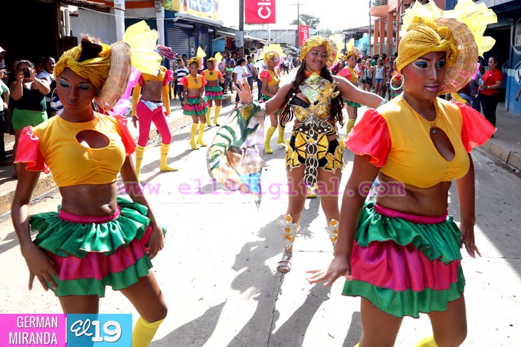 Carnaval en Bluefields: Música, color y tradición en las alegres comparsas del Palo de Mayo