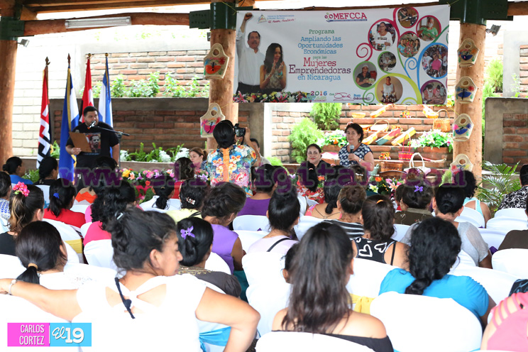 Gobierno Sandinista entrega bonos para potenciar capacidades productivas a mujeres cooperativistas del norte