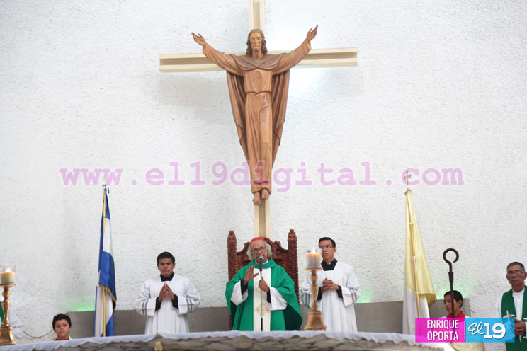 Misa del Cardenal Leopoldo Brenes