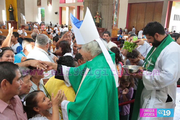 Misa del Cardenal Leopoldo Brenes